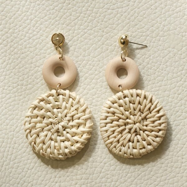 09ec39c3dba1b1ae122a9cf7b72e74e1.jpg 1 Pair of Elegant Boho Chic Handwoven White Rattan Circle Dangle Earrings for Women