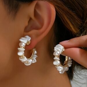 Set of 2 Bohemian-Inspired Handcrafted Earrings Featuring Woven Baroque Pearls