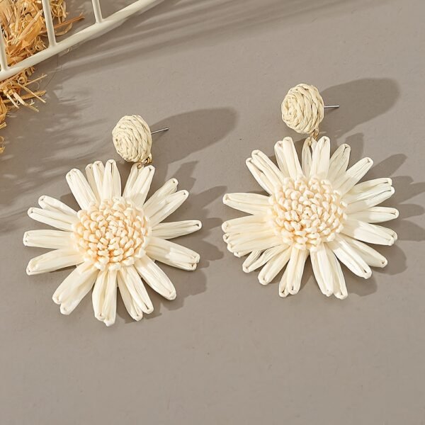 22f746ae-a47f-47ad-a466-c4184e456df7.jpg 1 Pair Boho Chic Handwoven Daisy Earrings for Women
