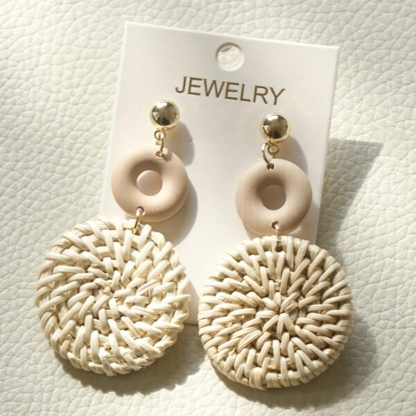 430df82ea86abc399c777e04cf3f2569.jpg 1 Pair of Elegant Boho Chic Handwoven White Rattan Circle Dangle Earrings for Women