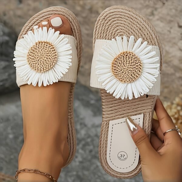 6fd8f4ed-6205-45be-ad9e-a22c28db75e1.jpg Bohemian Style Women's Summer Sandals Woven Straw Platform Daisy Slippers