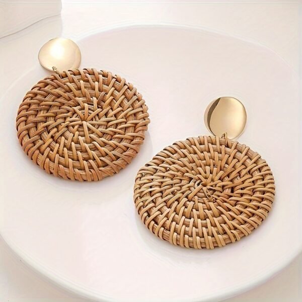 7584863d-ee36-4c33-9adc-016544d8da7e.jpg Brown Vine-made Round Woven Earrings